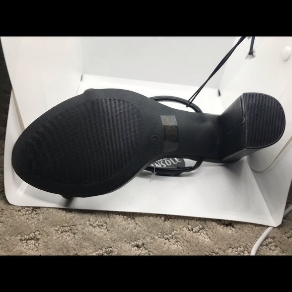 NWT- Classy Black Heels - Picture 8 of 9